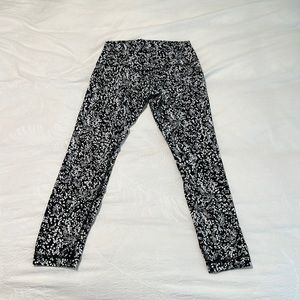 Lululemon align size 8 hi rise, 25”